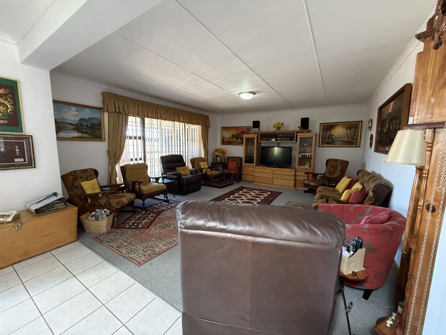 3 Bedroom Property for Sale in Hartenbos Central Western Cape
